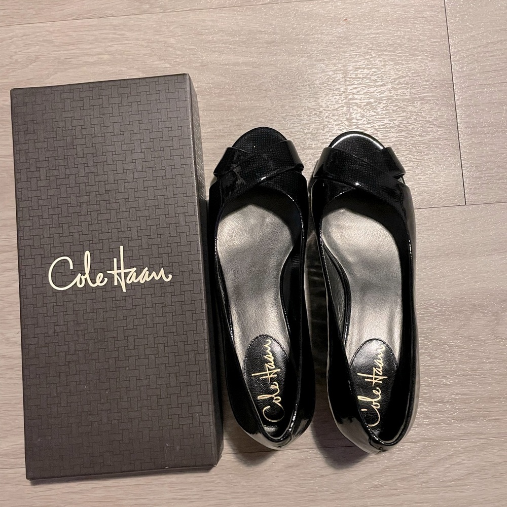 Cole Haan wedge sandals textured patent leather